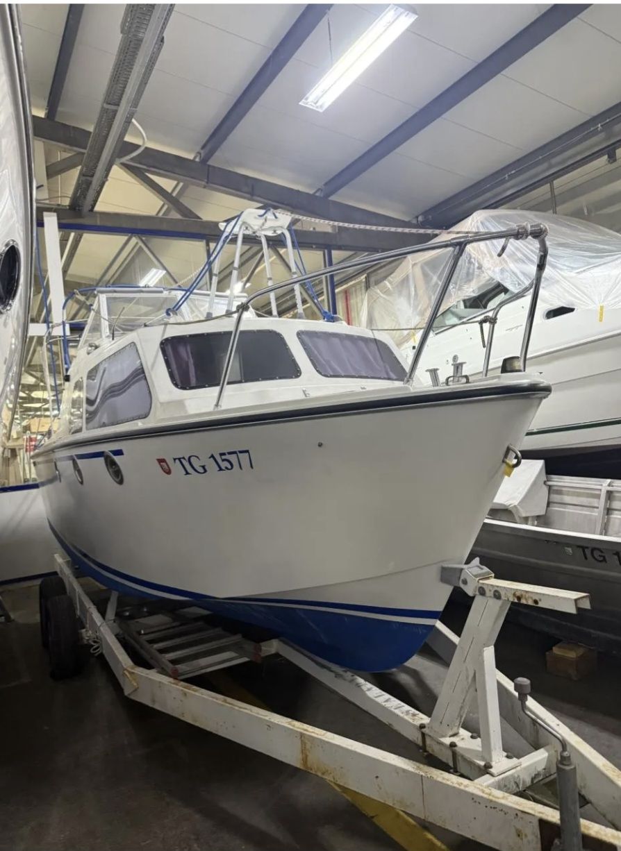 Boote: Motorboot – Gebraucht aus Weinfelden von van_w8yf