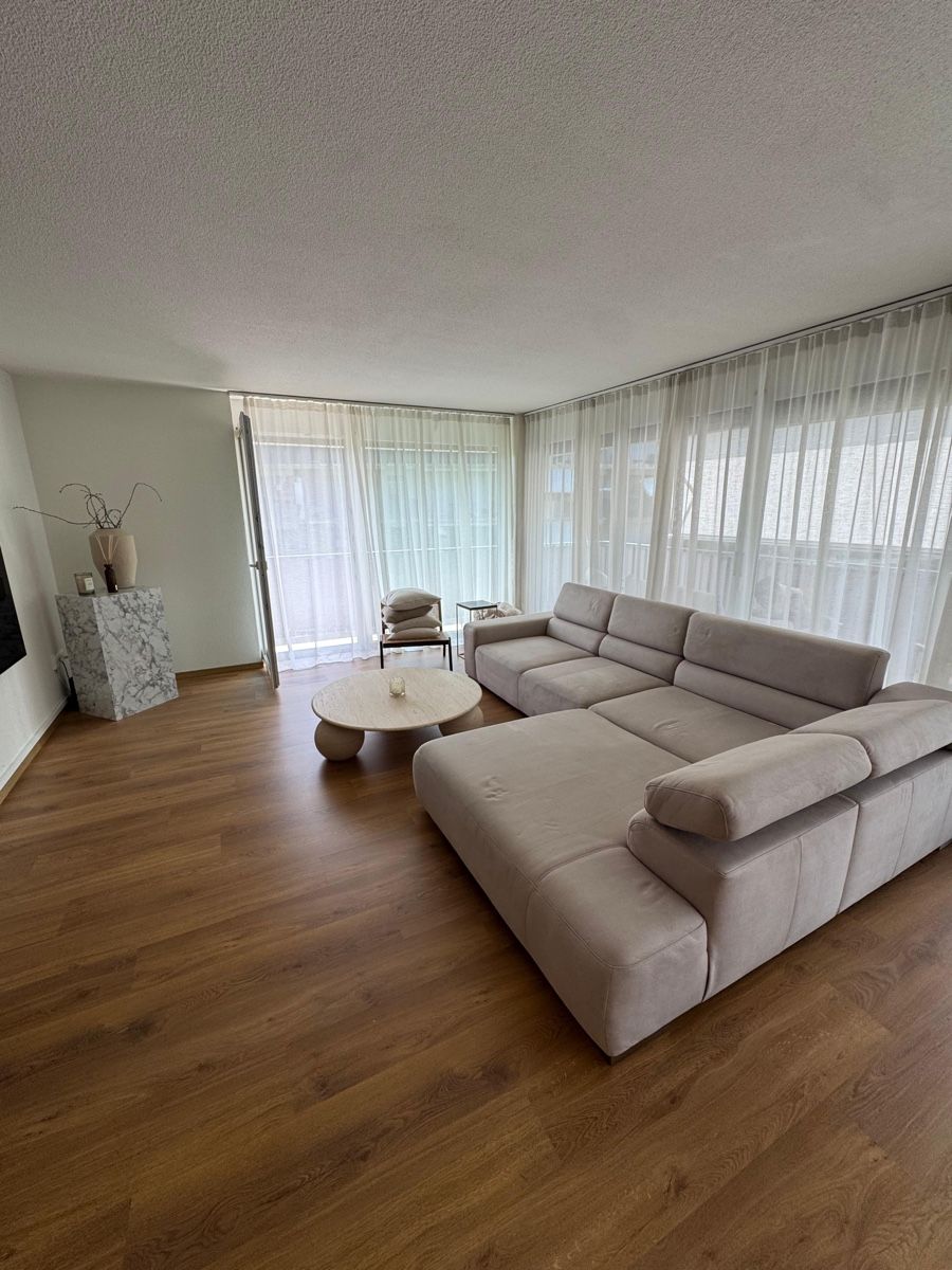 Sofas: Ecksofa Stoff hellgrau gute Zustand – Gebraucht aus Winterthur von JetiD 1