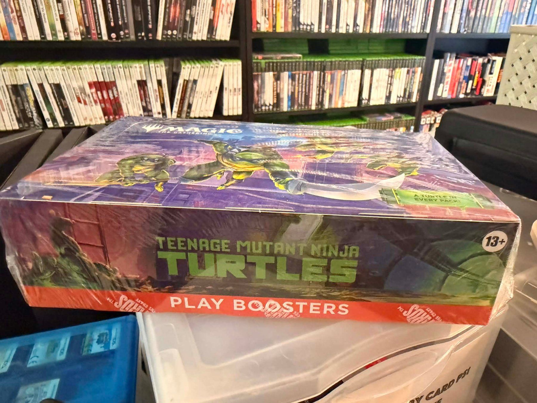 Magic The Gathering Carte collezionabili: Magic the Gathering TMNT Turtles play booster set EN – Nuovo e nell'imballaggio originale da Giubiasco venduto da Ticinerd 1