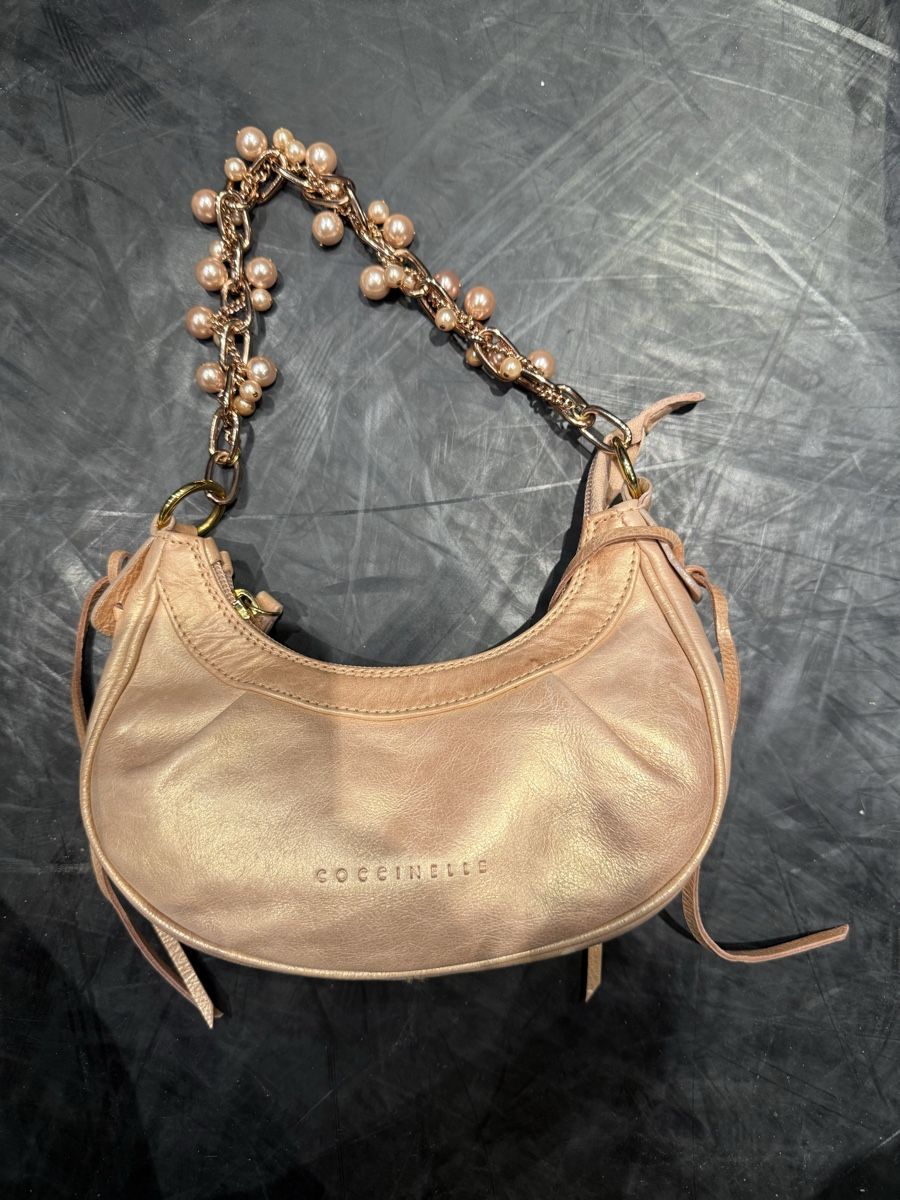 Coccinelle Taschen für Damen: Handtasche vom Coccinelle – Gebraucht aus Bern von Buusel
