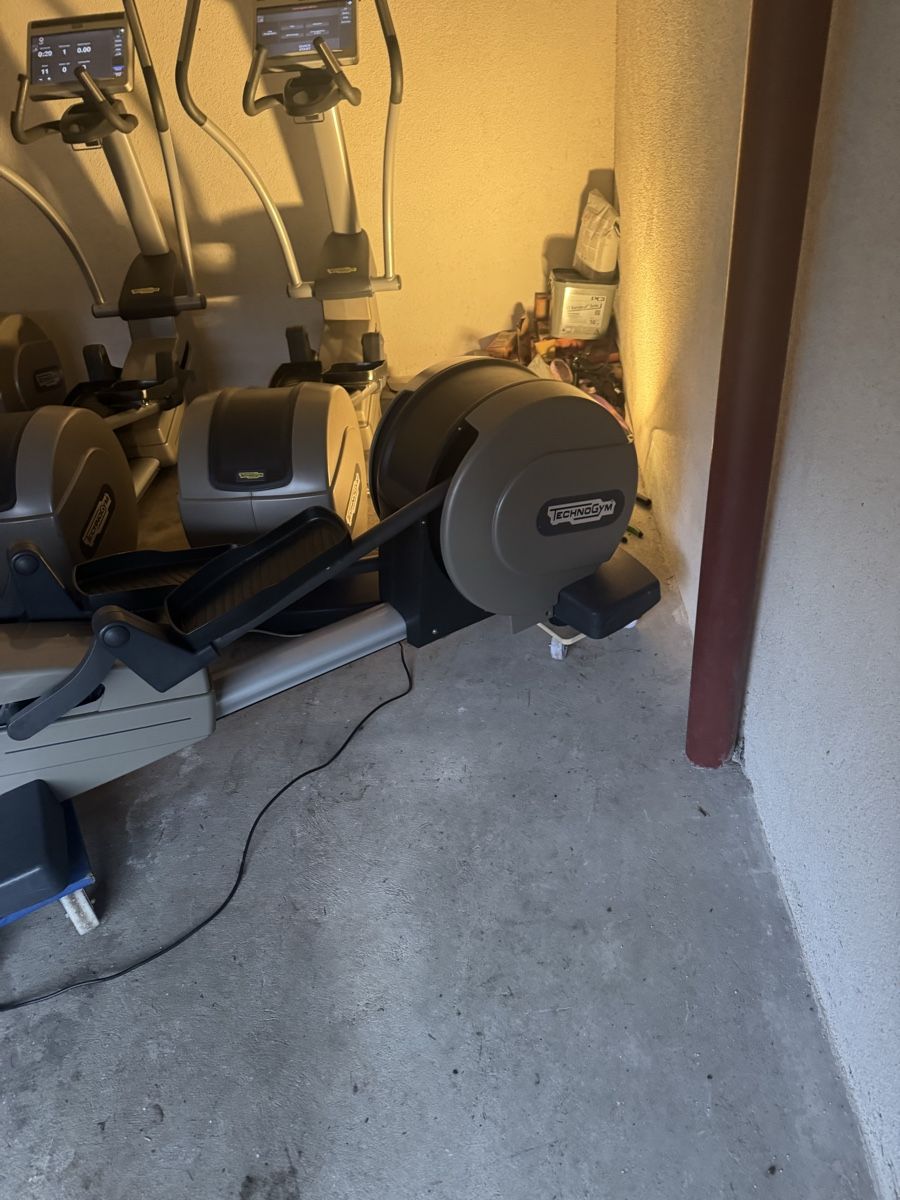 Technogym Hometrainer: Technogym Crosstrainer ( Professionell) – Usato da St. Margrethen SG venduto da taf_alb 3