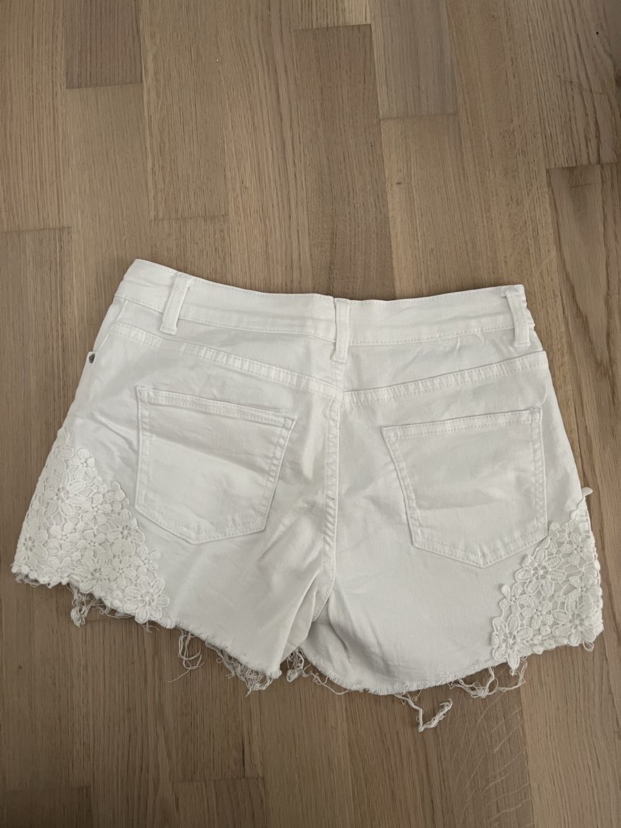 Jeans: Hotpants even&odd Gr. S – Usato da Stein am Rhein venduto da Selomelo. 1