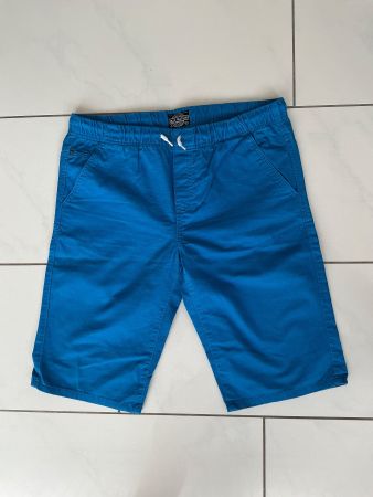 Neue Bermudas Gr.182 von H&M
