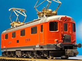 KATO HOBBYTRAIN 11016 __ SBB Re 4/4 10004 __ Sammler _ N