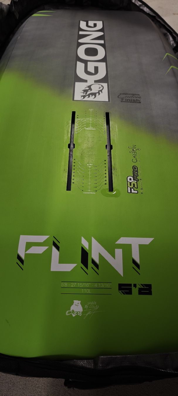 Gong Tavole da surf e di nuoto: GONG Flint 110 Wingfoil Board – Usato da Oetwil am See venduto da mountaintosurf 2