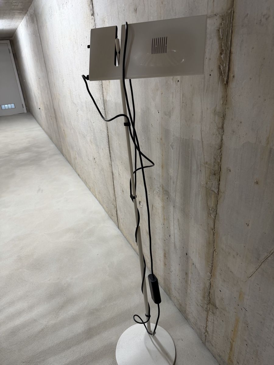 Lampade: Designer Stehlampe verstellbar – Difettoso da Zürich venduto da sne.swiss 3