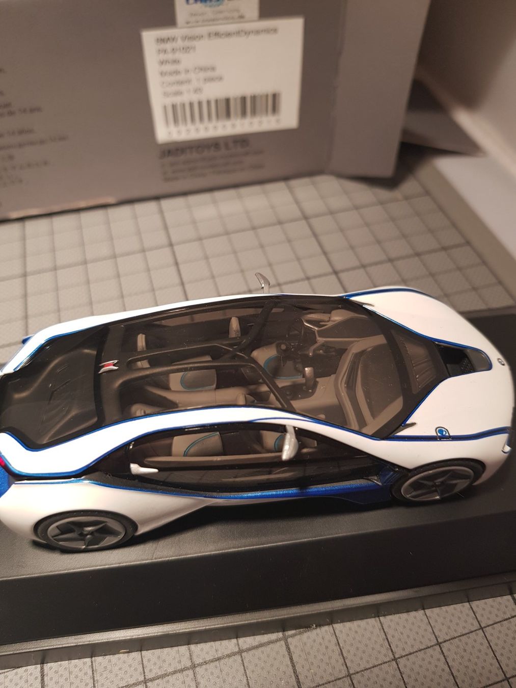 BMW Voitures modèles: BMW Vision EfficientDynamics  - Concept car – Neuf avec emballage d'origine à Chézard-St-Martin par AlPat-Collections 5
