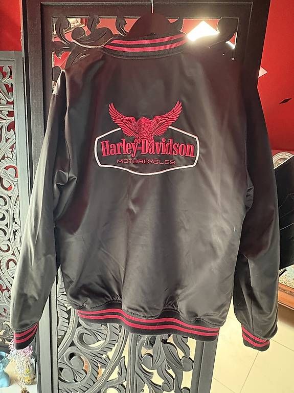 Jacken: Neuwertige Harley Davidson Bomberjacke Gr.M – Gebraucht aus Dagmersellen von atu_f7x5 1