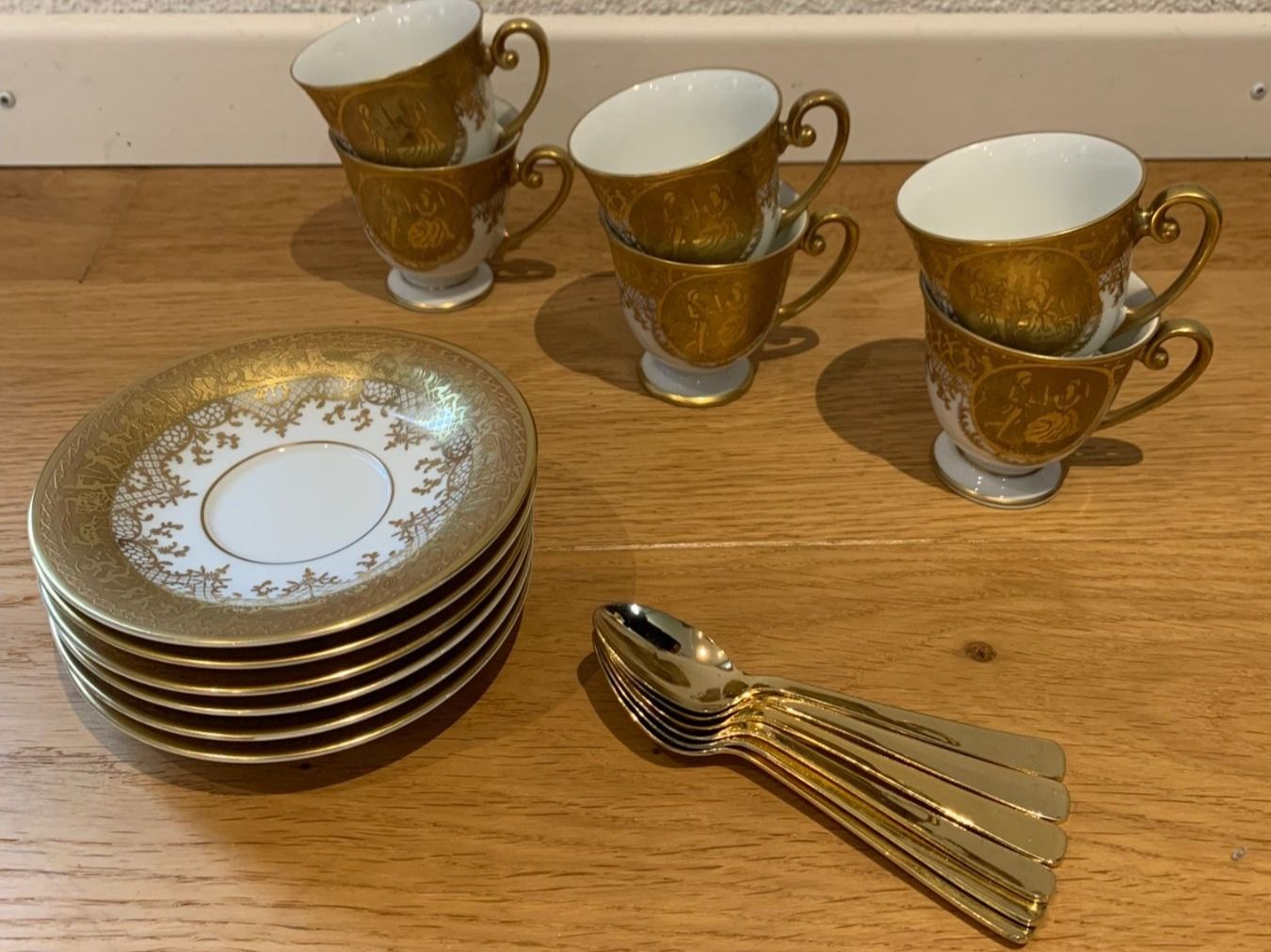 Set di piatti: Karlsbader Porzellan Set – Usato da Grossdietwil venduto da fab_8bdy 5