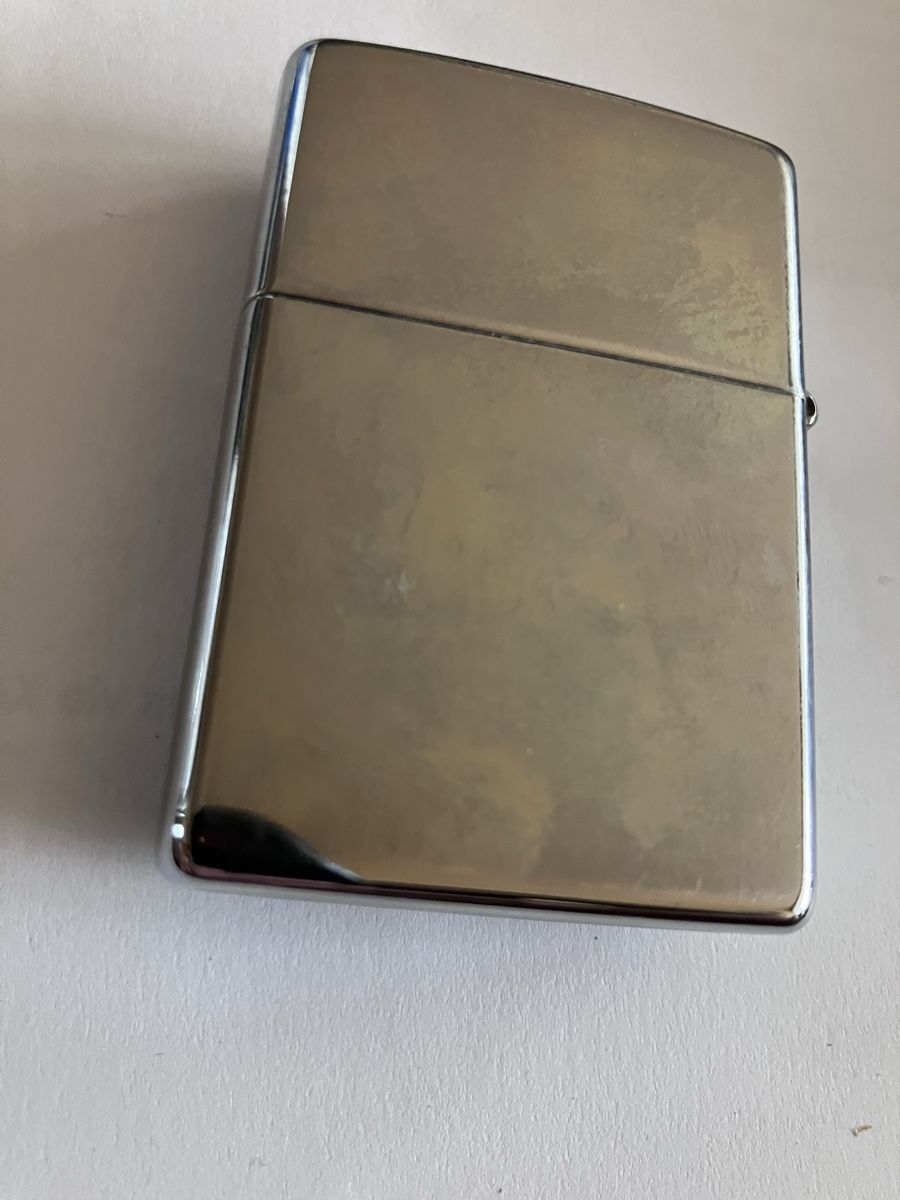 Marlboro Accendini: Zippo Feuerzeug Marlboro mit Ledertasche – Usato da opfikon venduto da reko51 3