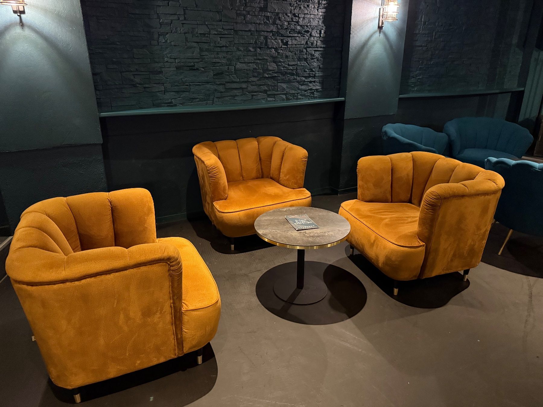 Poltrone: Sofas SENF Farbig 3 Stk – Usato da Härkingen venduto da AS90