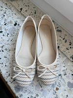 Ballerinas Creme Tweed Gr. 39 – Schleife, wenig getragen