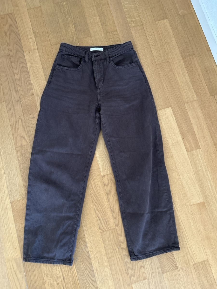 Mango Jeans: Barrel/Mom Jeans Gr.38 – Nuovo (secondo la descrizione) da Zürich venduto da leo_m7wh