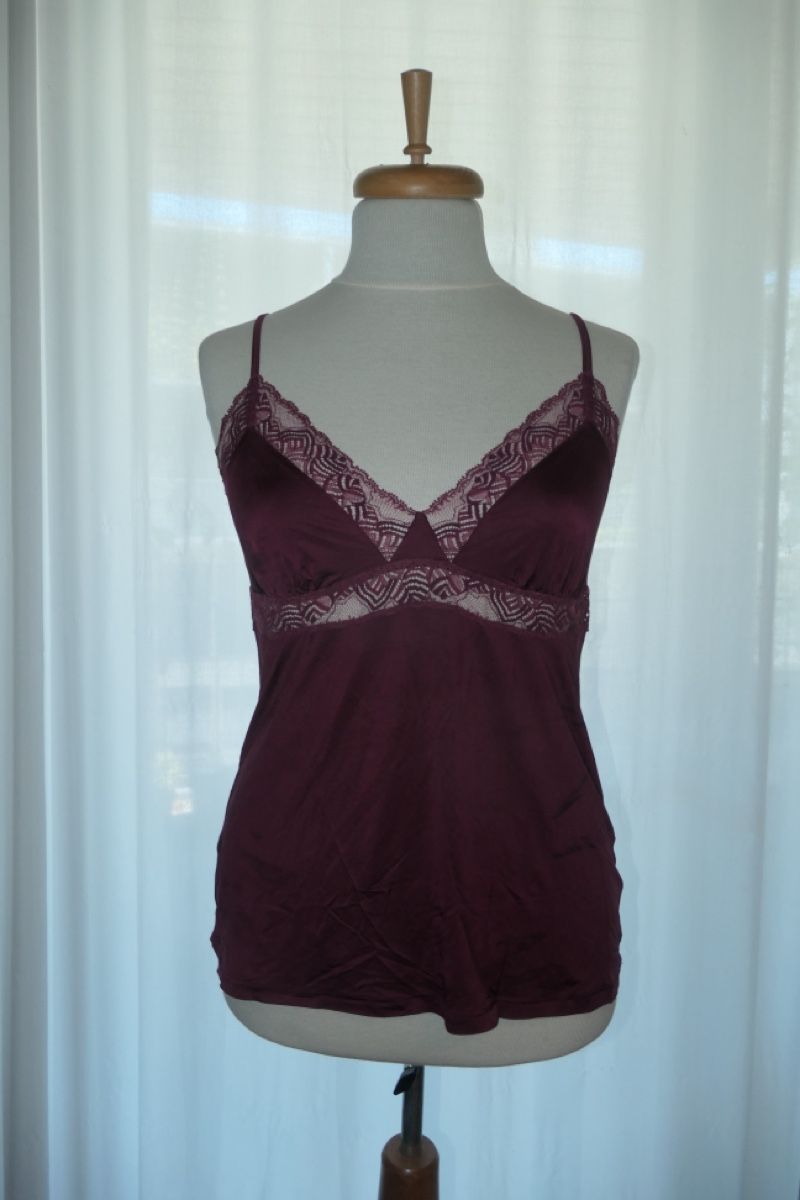 Top: Y2k top Damen Dunkelrot Grösse S Spitze – Usato da Kriens venduto da phi_l95v