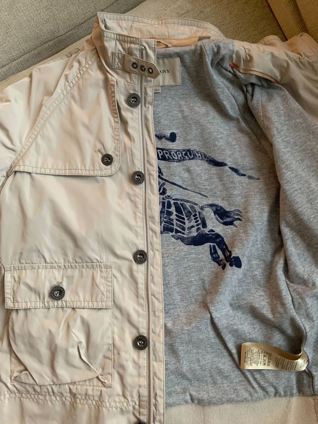 Burberry Giacche & Cappotti: Burberry Junior Jacke – Usato da Rüschlikon venduto da Joma80 1