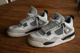 Jordan 4