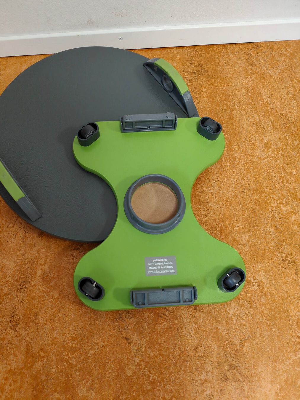 Hometrainer: MFT Trim Disc Balance Board Multifunktionstraining, Buch,DVD – Usato da Hemishofen venduto da Lany 3