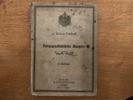 Kriegsgeschichtliche Beispiele mit 54 Karten und Skizzen.
