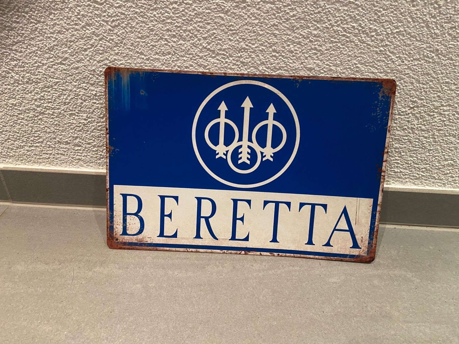 Insegne: SCHILD BERETTA METALL 1 STÜCK/ NEU / – Nuovo e nell'imballaggio originale da Seon venduto da Aaargauer01 2