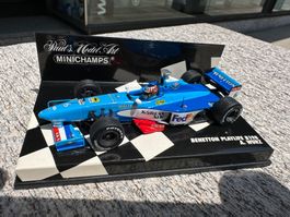 Minichamps F1 1:43 Benetton Playlife B198 Wurz