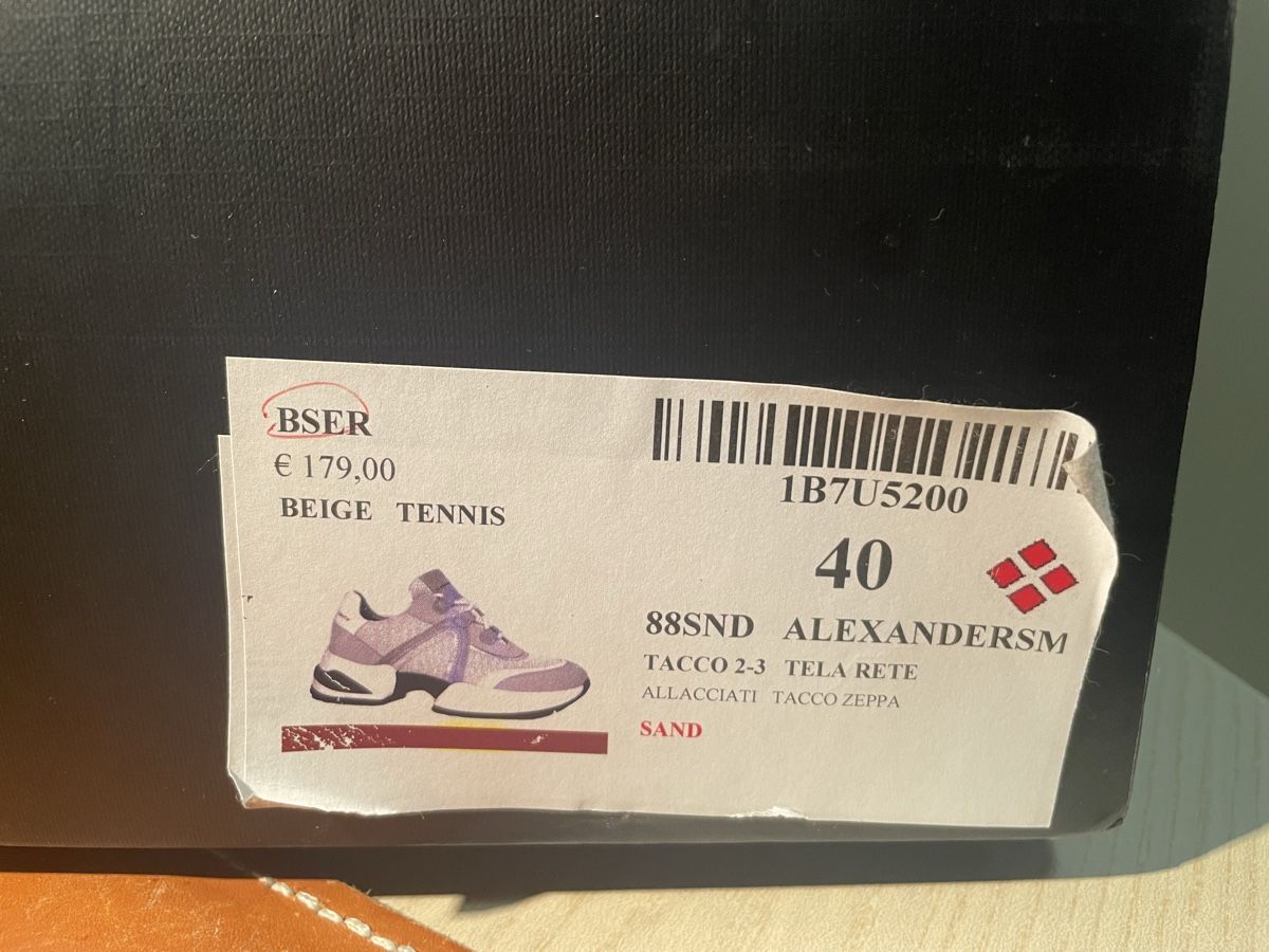 Scarpa Scarpe da donna: Scarpe Alxander Smith – Usato da Castel San Pietro venduto da sof_5f2g 4