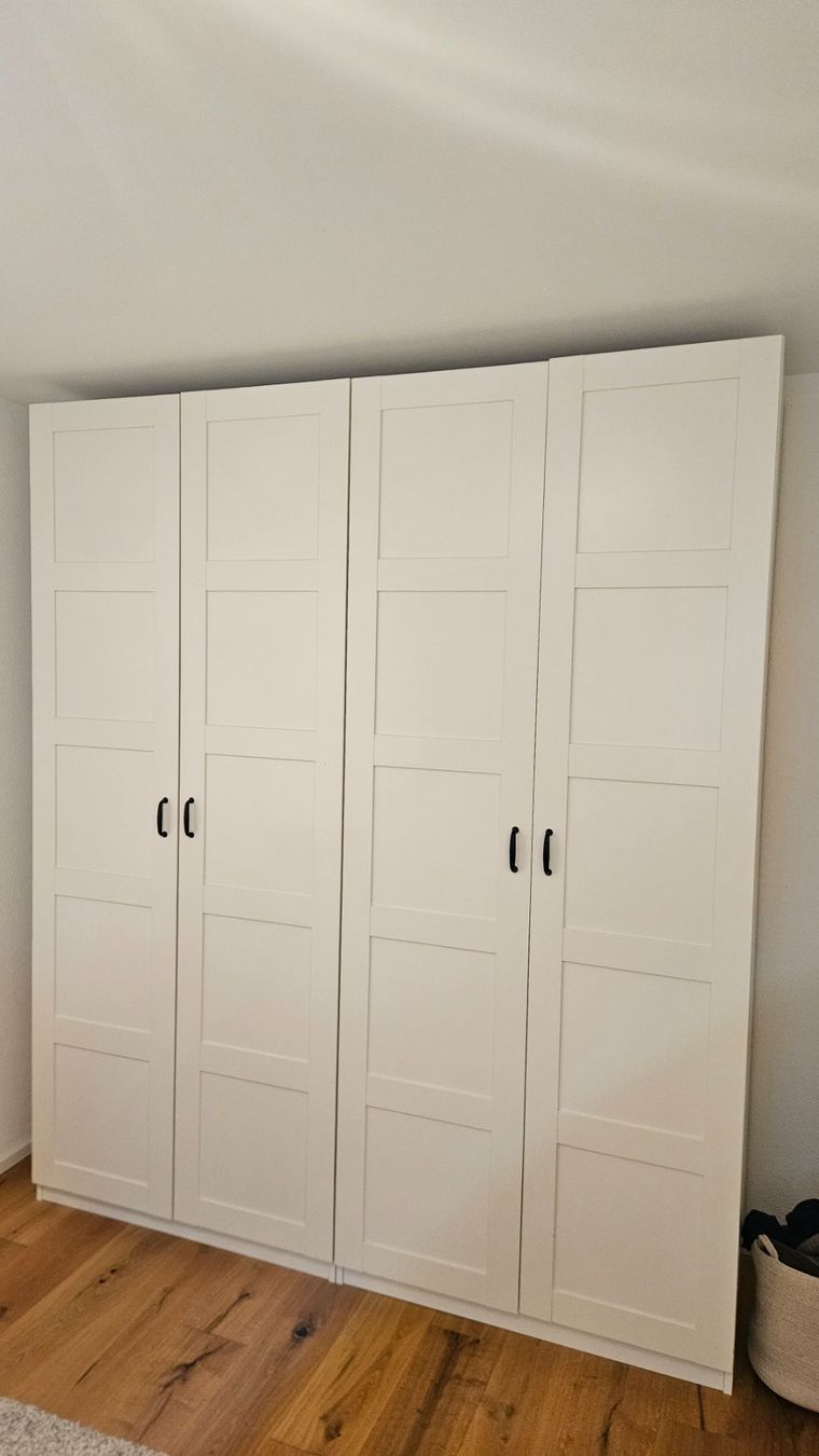 Ikea Armoires: IKEA PAX Kleiderschrank-System – D'occasion à Bassersdorf par Sunseekker1 1