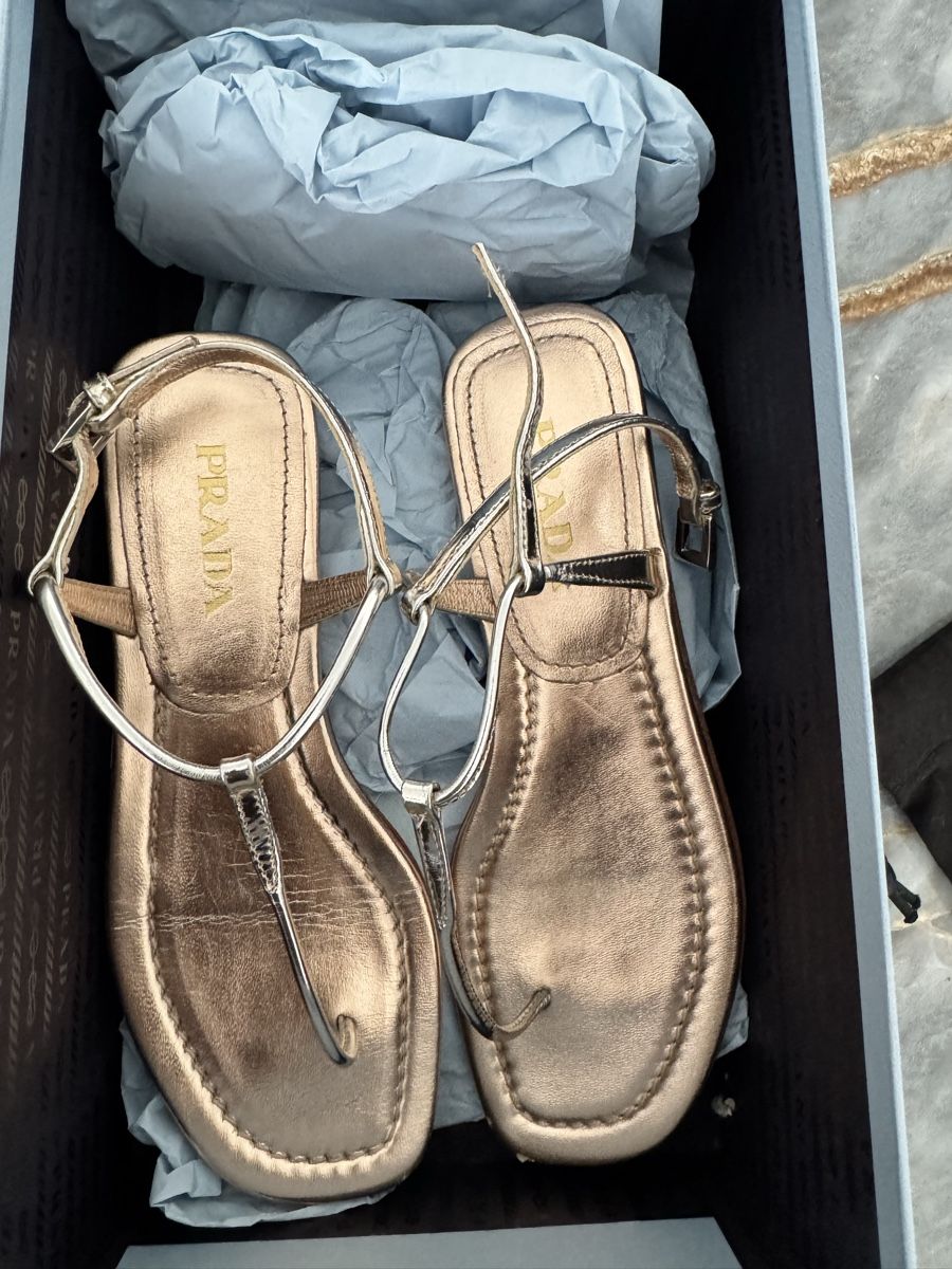 Prada Scarpe da donna: Prada sandali da donna oro 36 usati – Usato da cadempino venduto da fio_cbt9