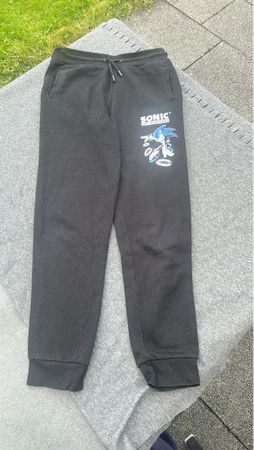 Schwarze Sonic Jogginghose Grösse 164 für Gaming Fans!