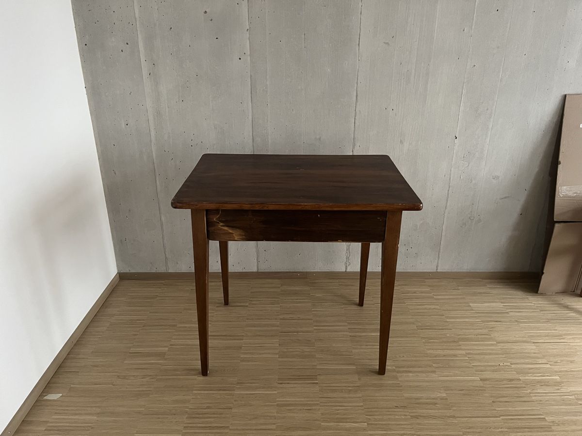 Tavoli: Kleiner Tisch Massivholz – Usato da Zürich venduto da Coco_Willi 7