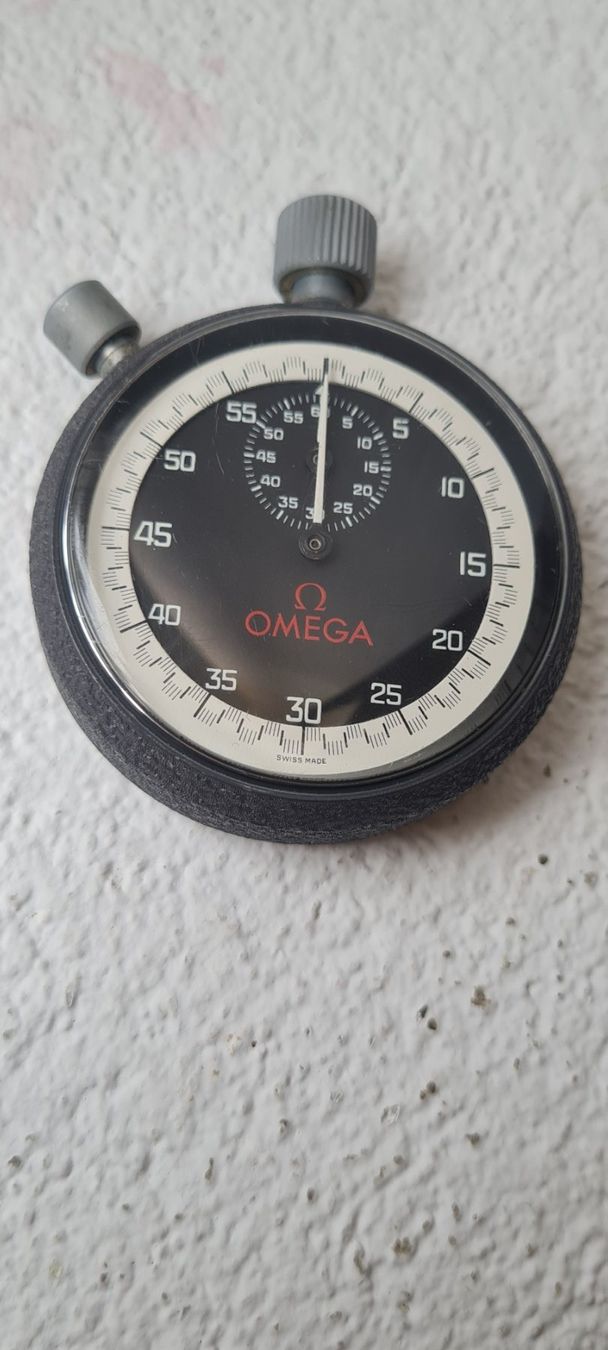 Omega Montres: Omega Stoppuhr vintage – D'occasion à Meilen par COSTA_ABC