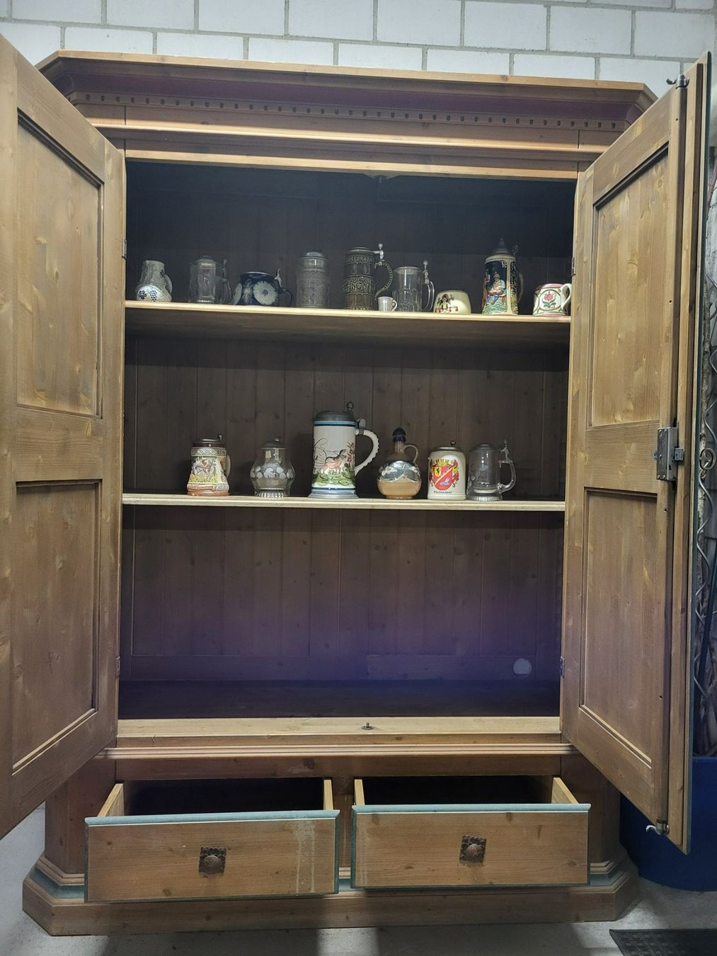 Armadi: Schöner Bauernschrank antik-Stil bemalt – Usato da Rheinsulz venduto da tibou02 1
