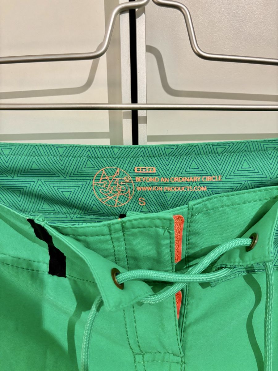 Costumi da bagno: Badeshorts ION Grösse S grün – Usato da Niederglatt ZH venduto da syb_56sc 2