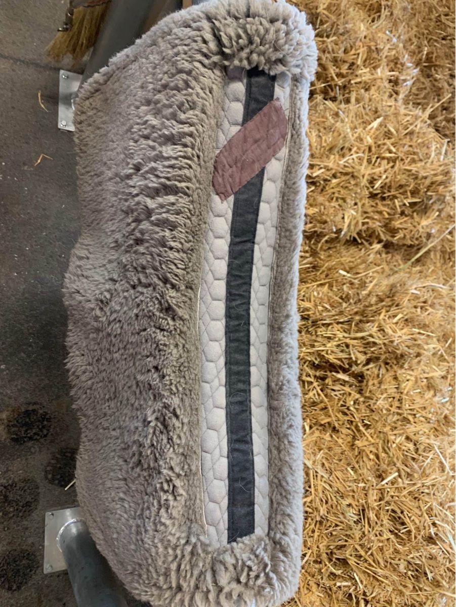 Selle & Accessori: Mattes Lammfellpad Western – Usato da Fruthwilen venduto da m.beer 3