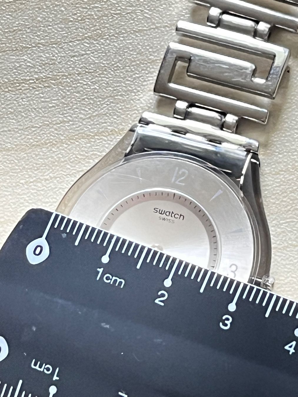 Swatch Orologi: Coole Swatch Uhr, Silber Look, Zeitlos! – Usato da Grenchen venduto da chththl 2