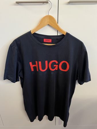 T-Shirt HUGO BOSS Grösse L dunkelblau