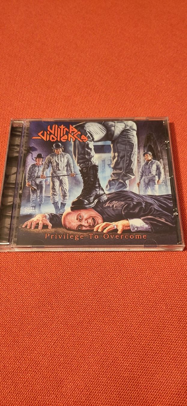 CD: Ultra Violence - Privilege to Overcome – Usato da Zürich venduto da Heldel