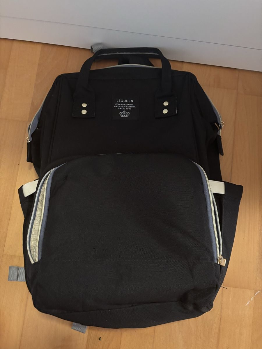 Zaini: Wickeltasche LEQUEEN schwarz  – Usato da Gachnang venduto da lar_8bl8