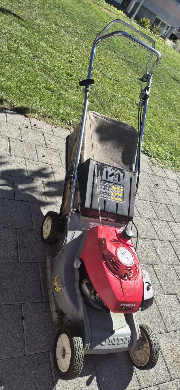 Honda Tondeuses à gazon: Honda HR173 – D'occasion à Grenchen par Heja1604