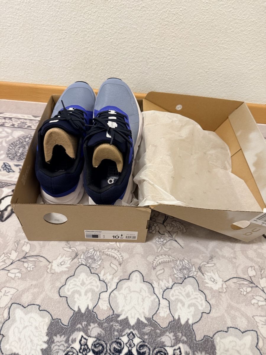 On Chaussures femmes: On Cloudrunner – Neuf (Voir description) à Benglen par Shamily 5