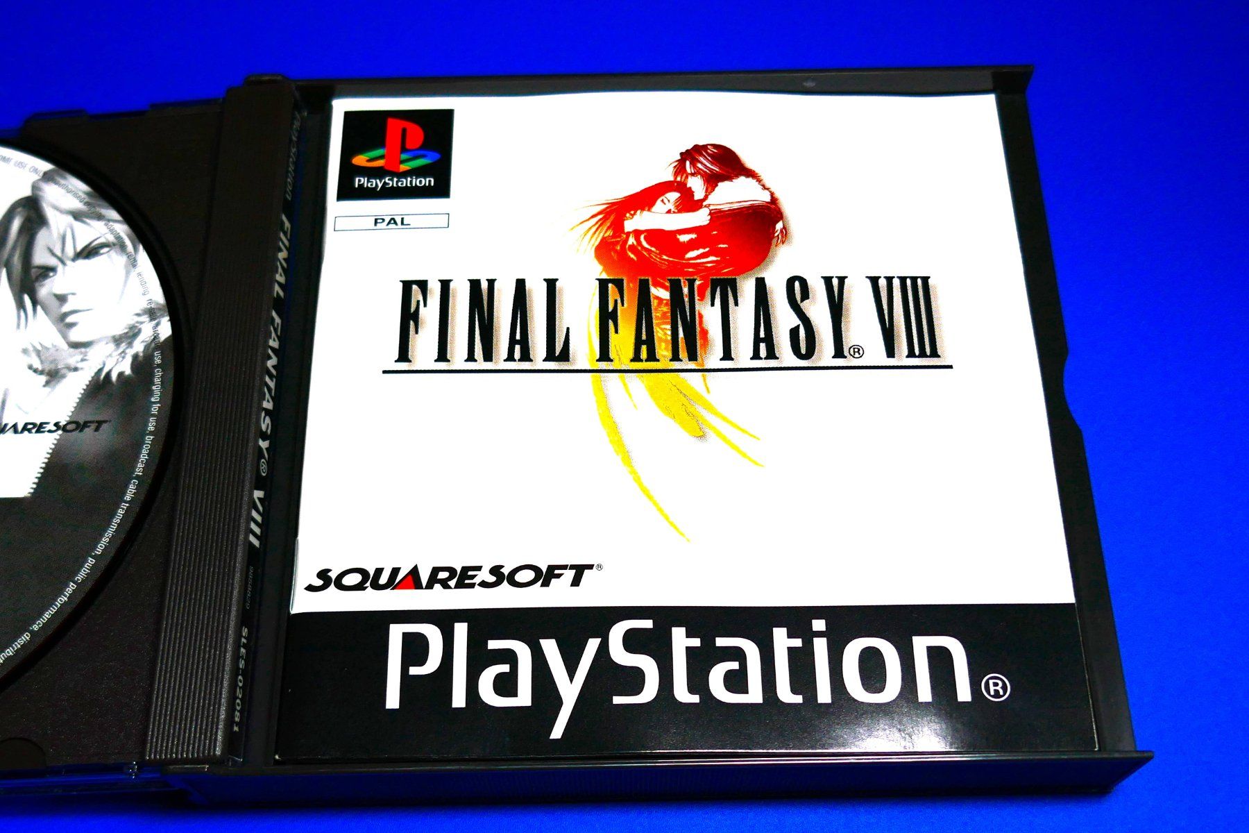 Sony Giochi: Final Fantasy VIII - Sony PlayStation 1 – Usato da Vuarrens venduto da Espace-Retro 1