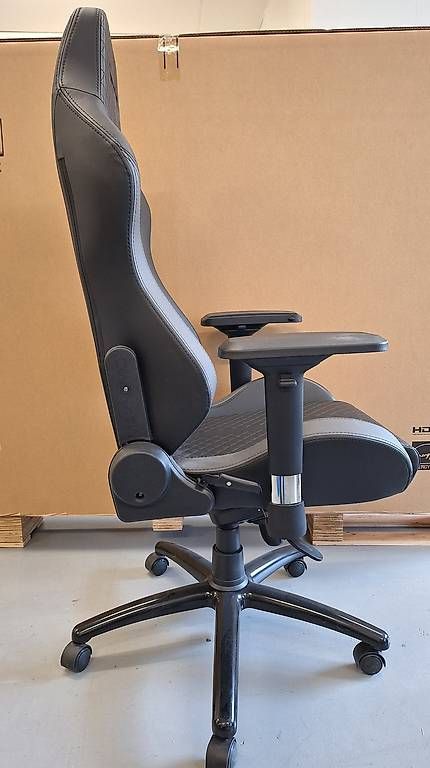 Stühle: Gamingstuhl Maxnomic Classic Pro – Gebraucht aus Gams von Glanter 1