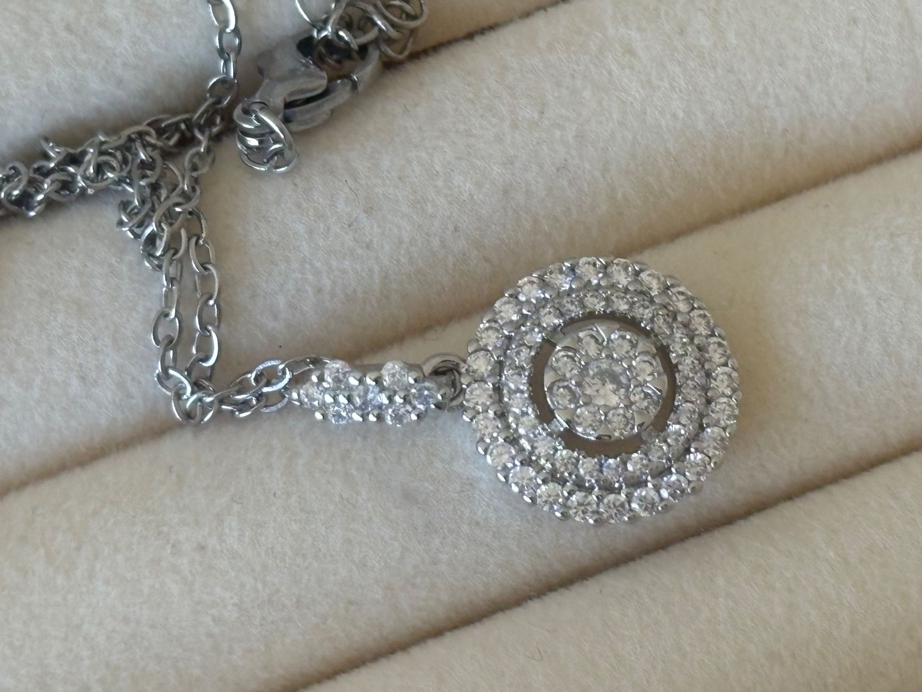 Catenine: Luxus Elegante Kette Farbe :  Silber – Nuovo (secondo la descrizione) da Biel-Bienne venduto da Roserosse13 3