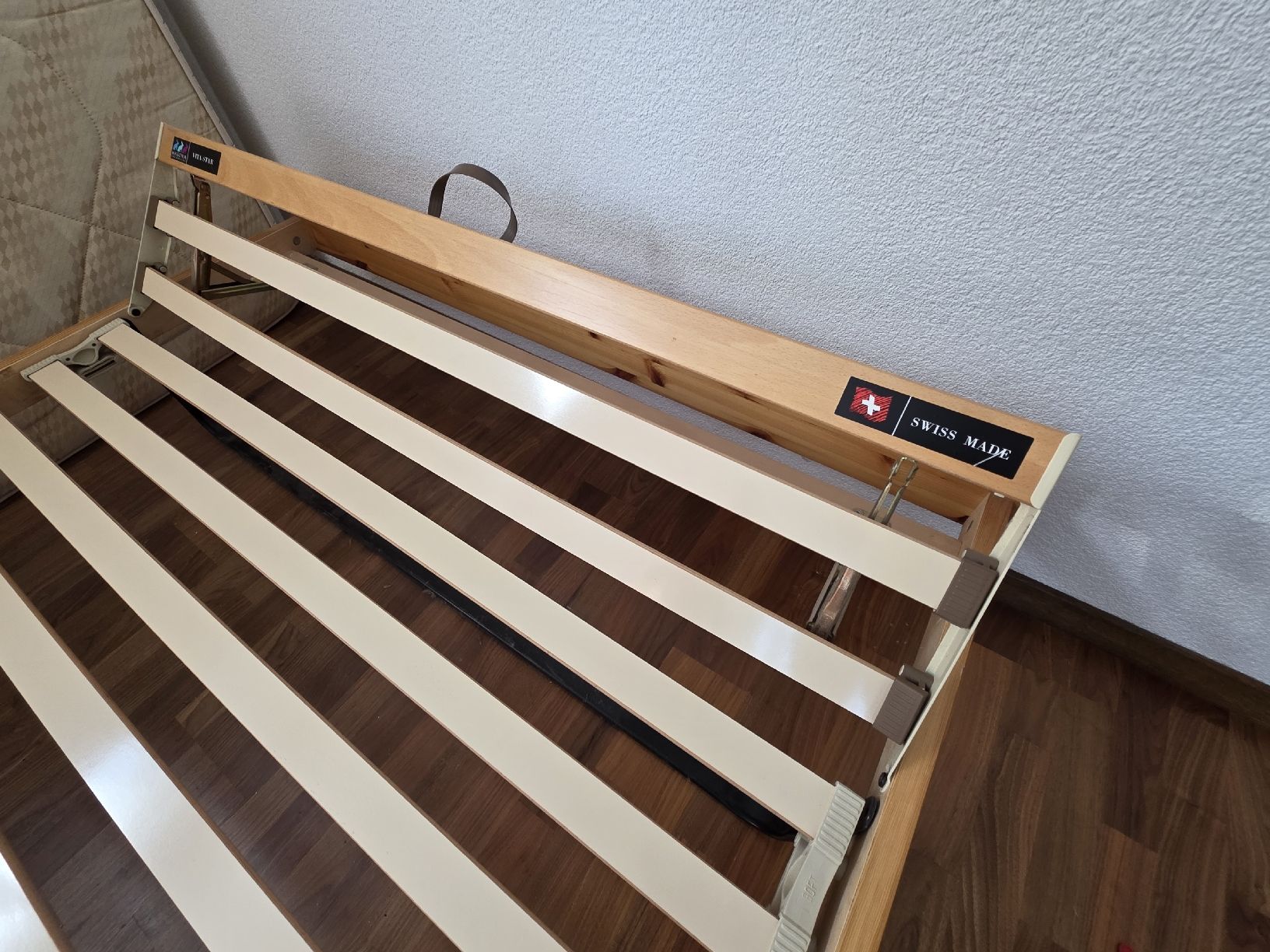 Micasa Letti: Holzbett von Micasa – Usato da Birsfelden venduto da Fuerte0106 3