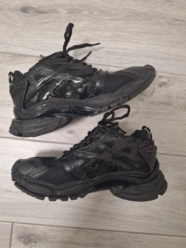 Balenciaga Herrenschuhe: Balenciaga runner – Gebraucht aus Allschwil von lor_6cgq 4