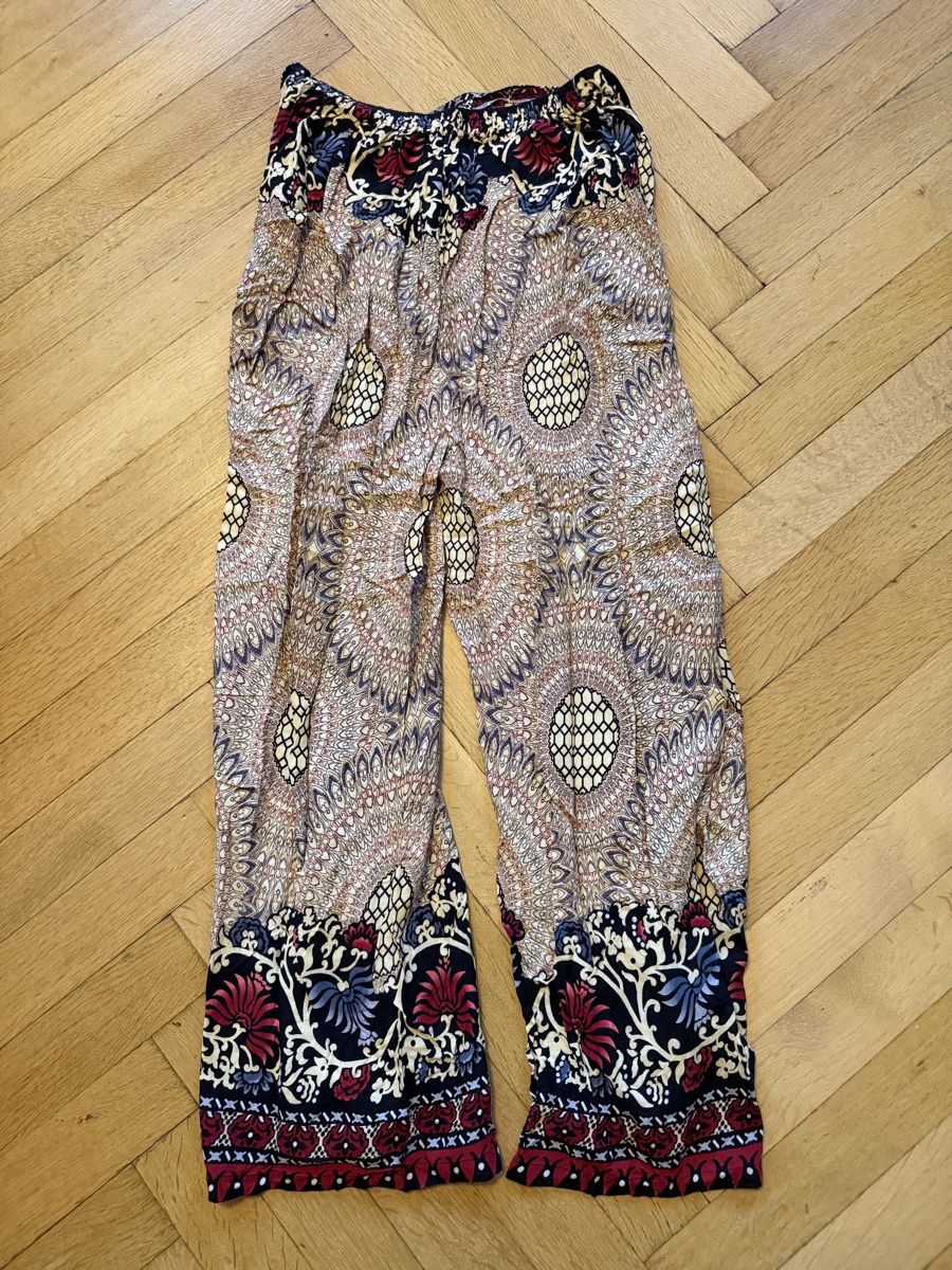 Hosen: Pantalon ample à motifs fleuris & graphiques - taille unique – Neu und originalverpackt aus Lausanne von Stephaniesdressing 9