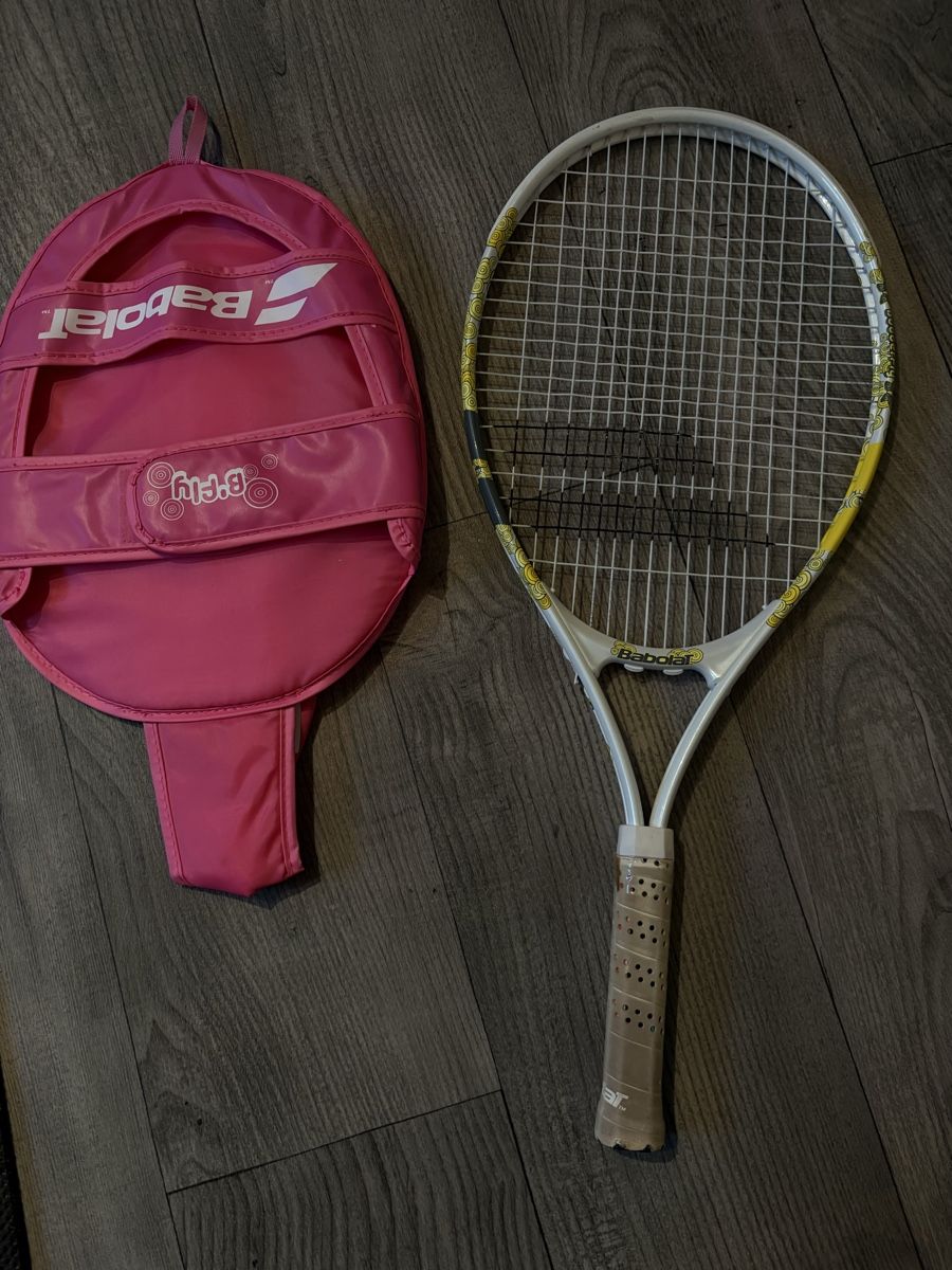Babolat Racchette: Tennis racket Babolat B-fly  – Usato da Büren an der Aare venduto da zoe_bx5b