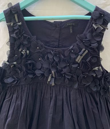 Superbe robe noire plissée&fleurs IKKS 100%coton t.138 10A