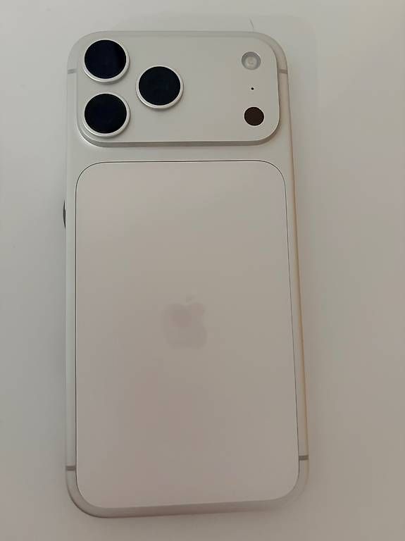 Apple Handys / Smartphones: neues Iphone 17 Pro Max - 512GB – Neu (gemäss Beschreibung) aus Lichtensteig von Polarlicht27