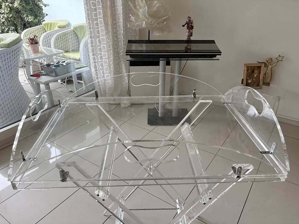 Tavoli: Klappbaren Plexiglastisch, 2-teilig – Usato da Hochfelden venduto da Carla73 1