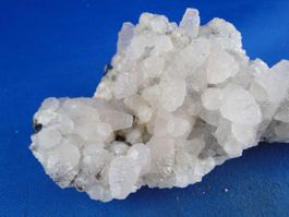 Calcit (UV-Pink) mit Sulphiden